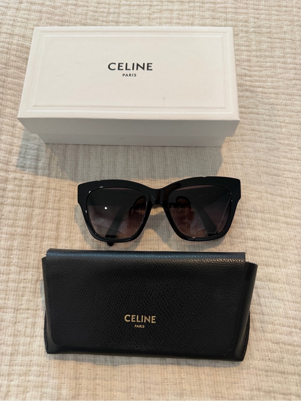 Celine
Triomphe Square Acetate Sunglasses - Picture 3 of 6